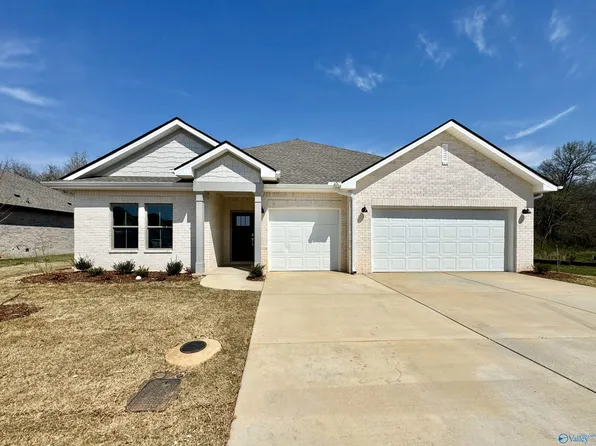 25485 Evanford Dr, Athens, AL 35613