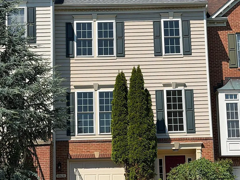 10631 Sandown Way — Photo 1