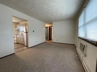 3660 Hillcrest Rd #2, Dubuque, IA 52002