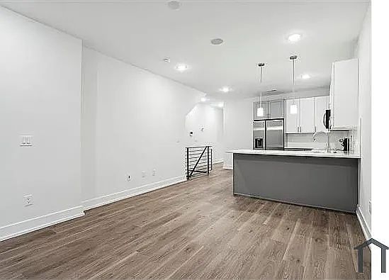 2nd image of 2111 N Fairhill St Unit 1A-2A