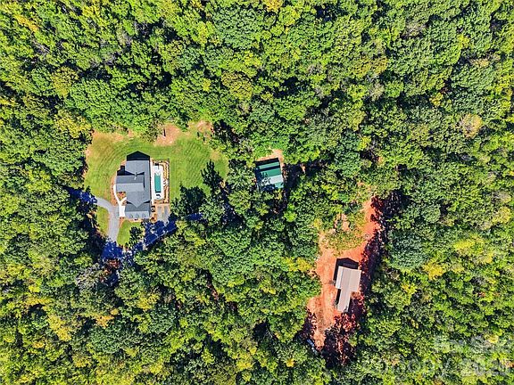 4th image of 317 Windmill Ln