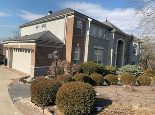2555 Sierra Dr, Villa Hills, KY 41017