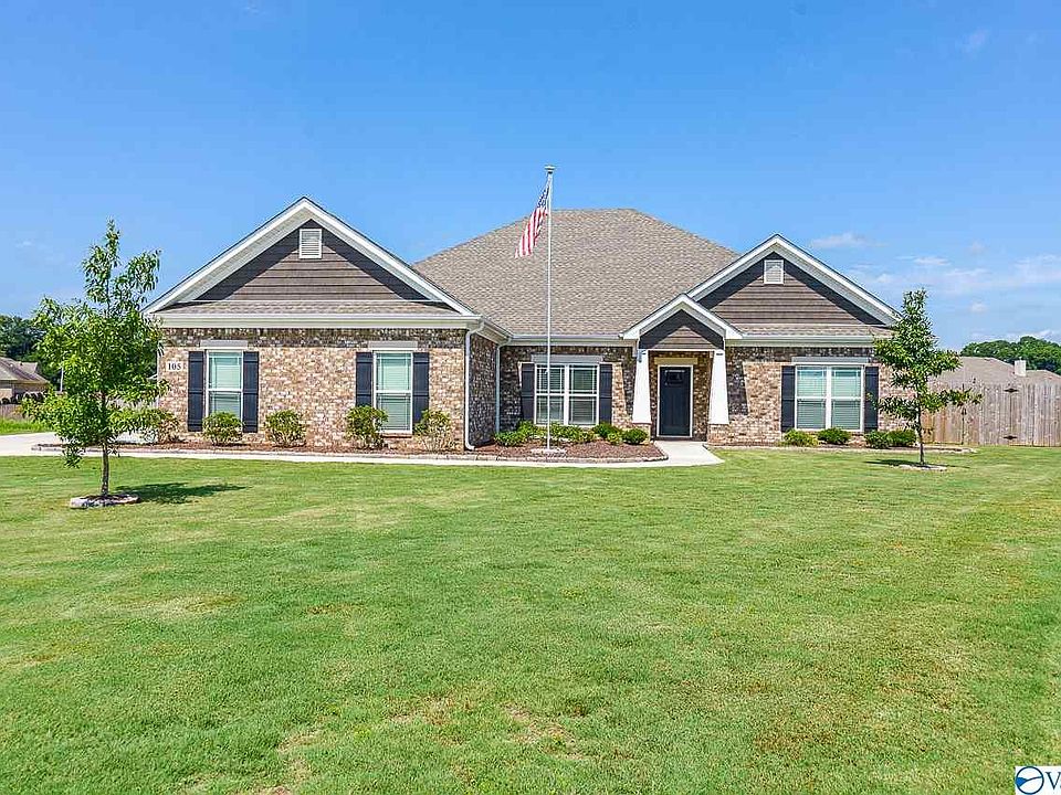 1st image of 105 Shallow Creek Cir