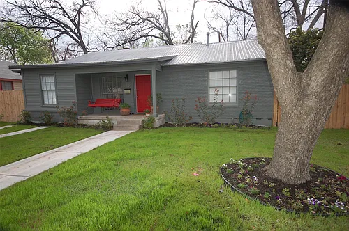 3801 Avenue G Photo 1
