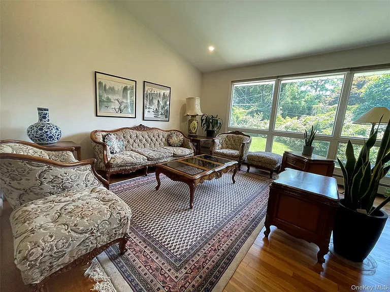 6 Preston Ct — Photo 4