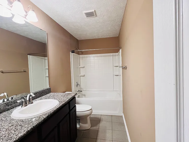 10422 Florida St — Photo 23