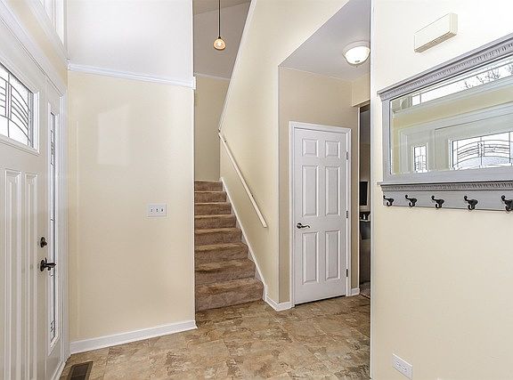 3rd image of 240 Cedarfield Dr