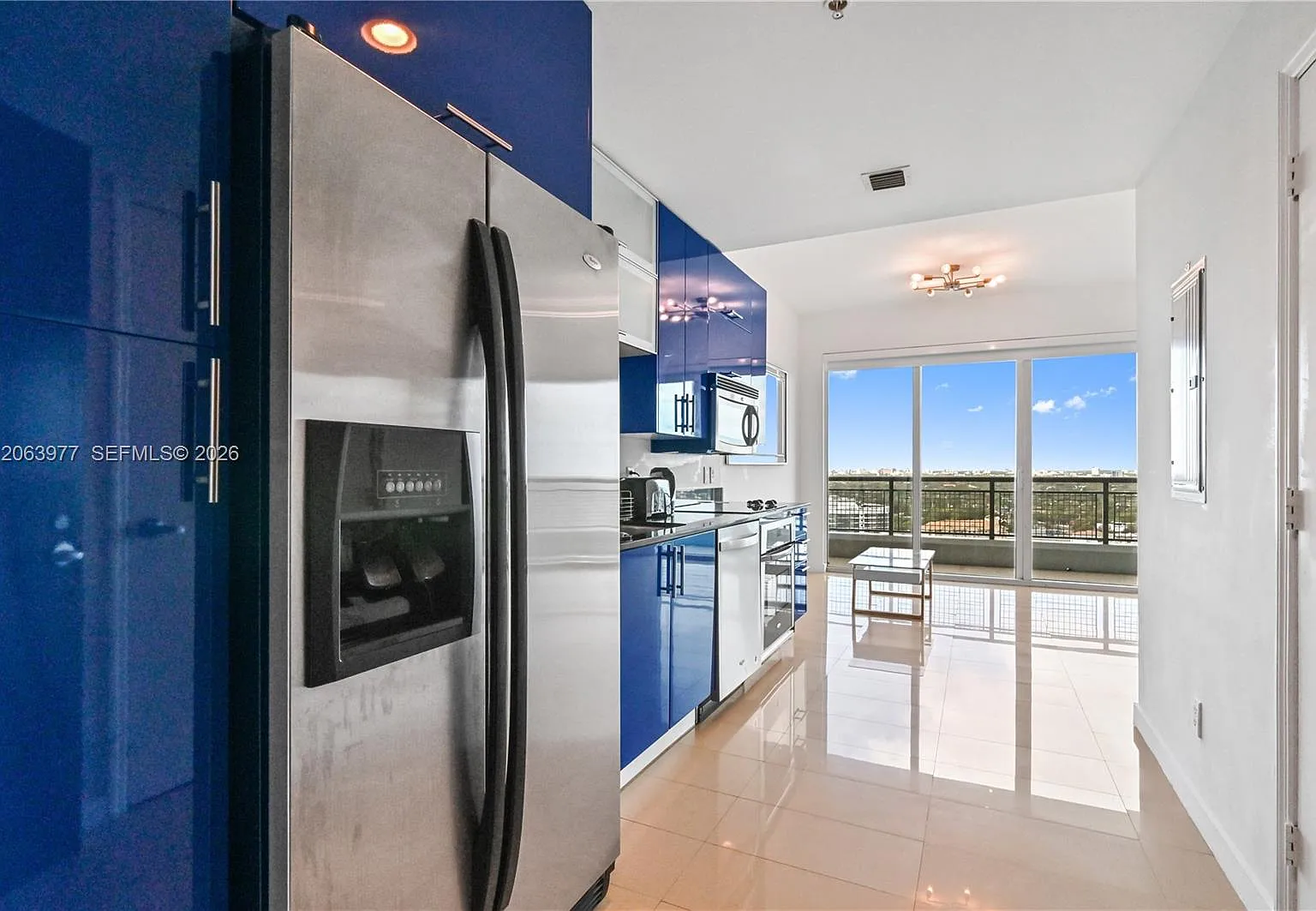 Infinity At Brickell Cond — Photo 2