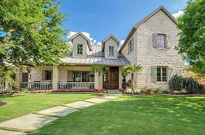 1st image of 2520 Pebble Dr