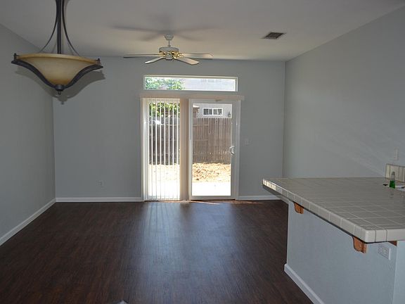 Dining/family room