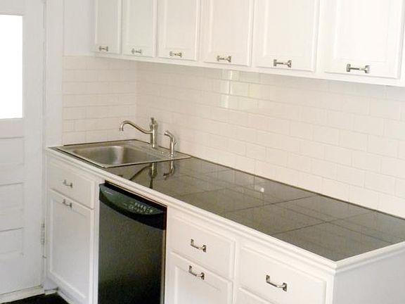 5th image of 2542 Cherry St APT A