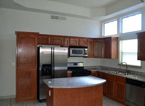 2nd image of 3029 Tierra Fresno Dr