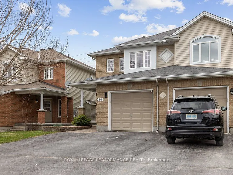 34 Moe Robillard St — Photo 1