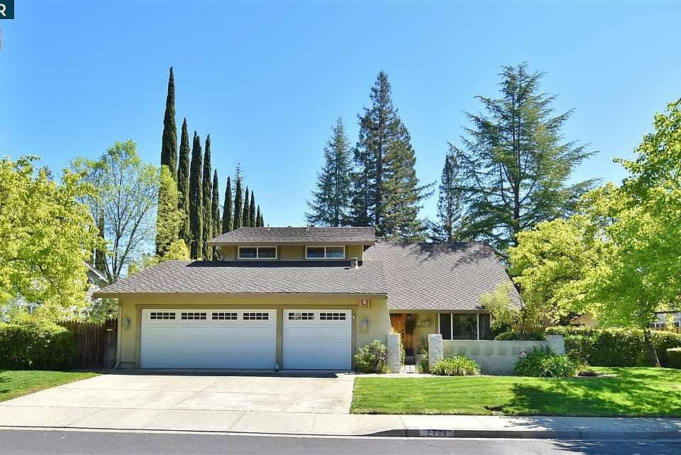 1st image of 2728 Lavender Dr