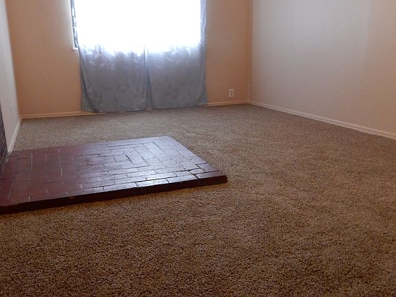 4th image of 1801 N Cochiti Ave