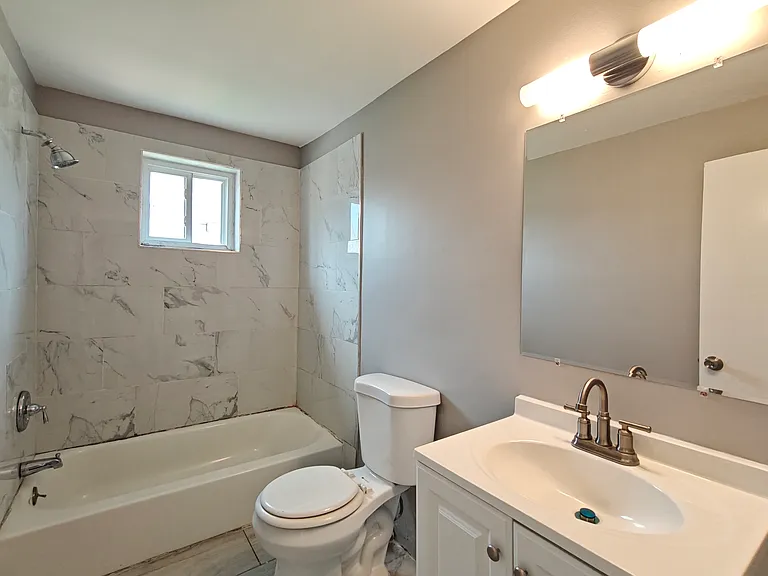 308 Main St #C10 — Photo 4