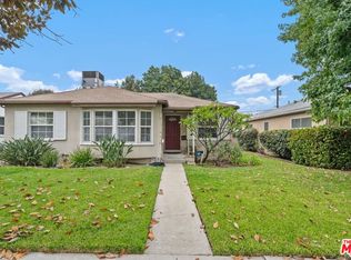 16661 Magnolia Blvd, Encino, CA 91436