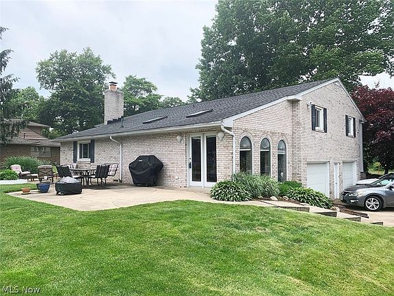 4th image of 6080 Holderman Ave