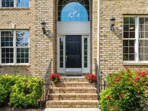 9603 Clubvalley Way, Raleigh, NC 27617