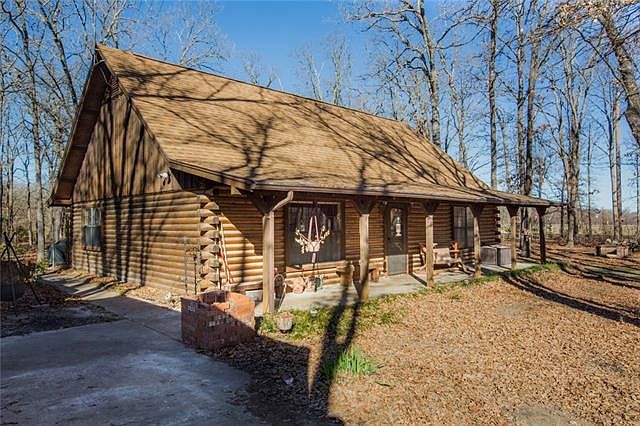 1st image of 3884 Wildwood Dr