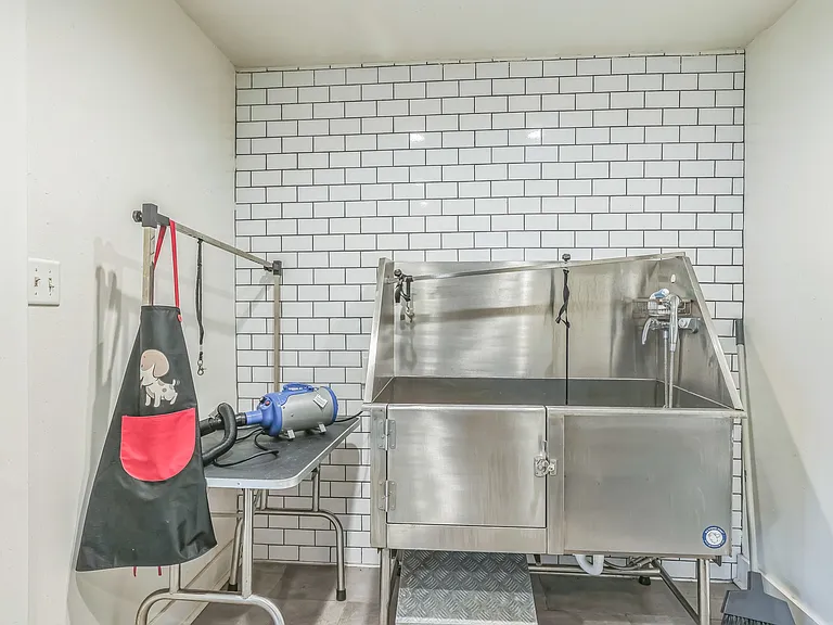 Pamper your furry friends at our convenient on-site dog grooming station in our pet-friendly community, professionally operated by Highlands Vista Group.