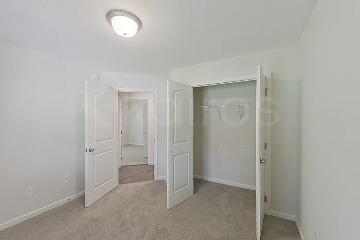 111 Live Oak Dr — Photo 11