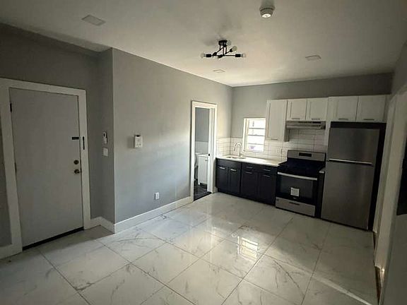 2nd image of 200 Parkhurst St APT 3