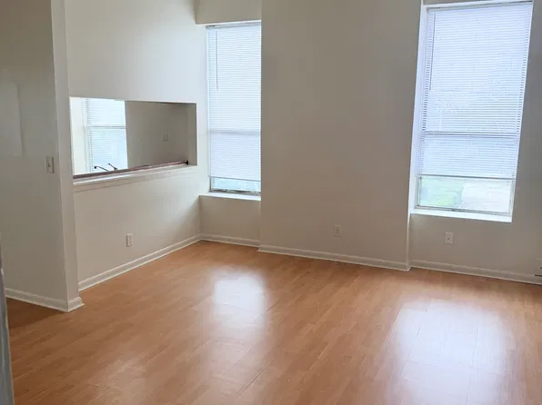 157 E 8th St #106, Jacksonville, FL 32206