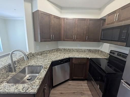 5th image of 6000 Shepherd Mountain Cv Unit 204