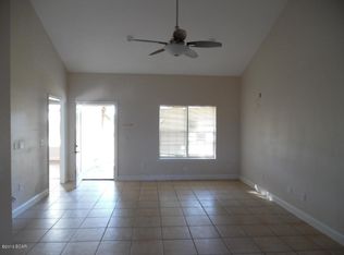 920 W Rutherford Dr, Port Saint Joe, FL 32456