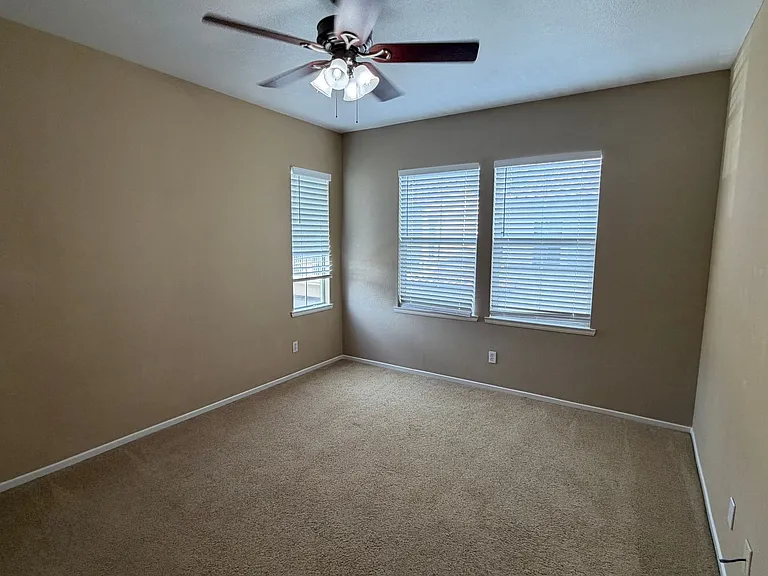 634 Sumner Way #1 — Photo 10