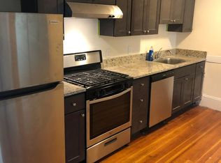 15 Leach St #3R, Salem, MA 01970