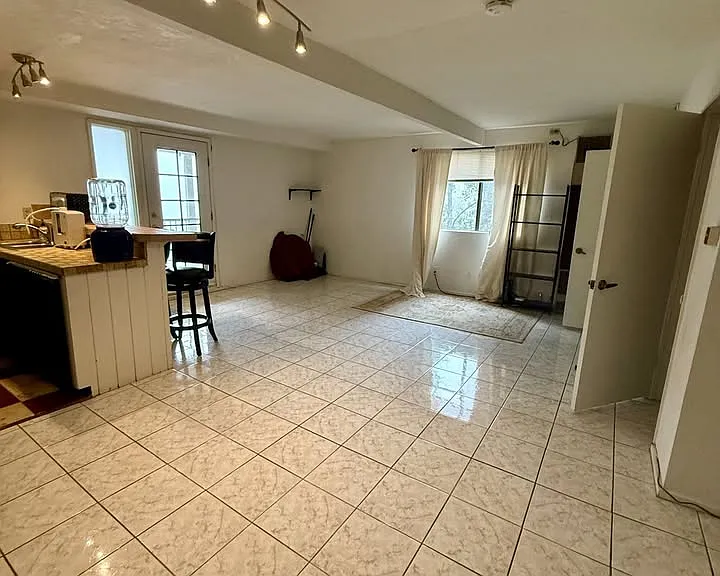 9061 Crescent Dr — Photo 8