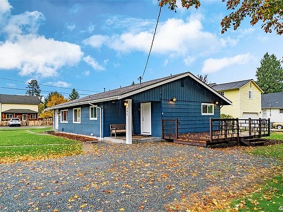2nd image of 391 Dundass Ave