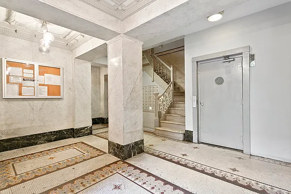 Rented by Compass | media 16