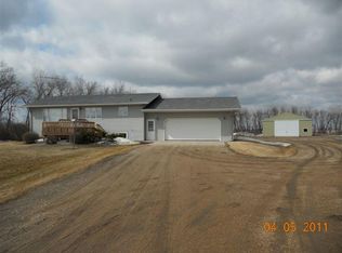 19712 320th St SW, Crookston, MN 56716