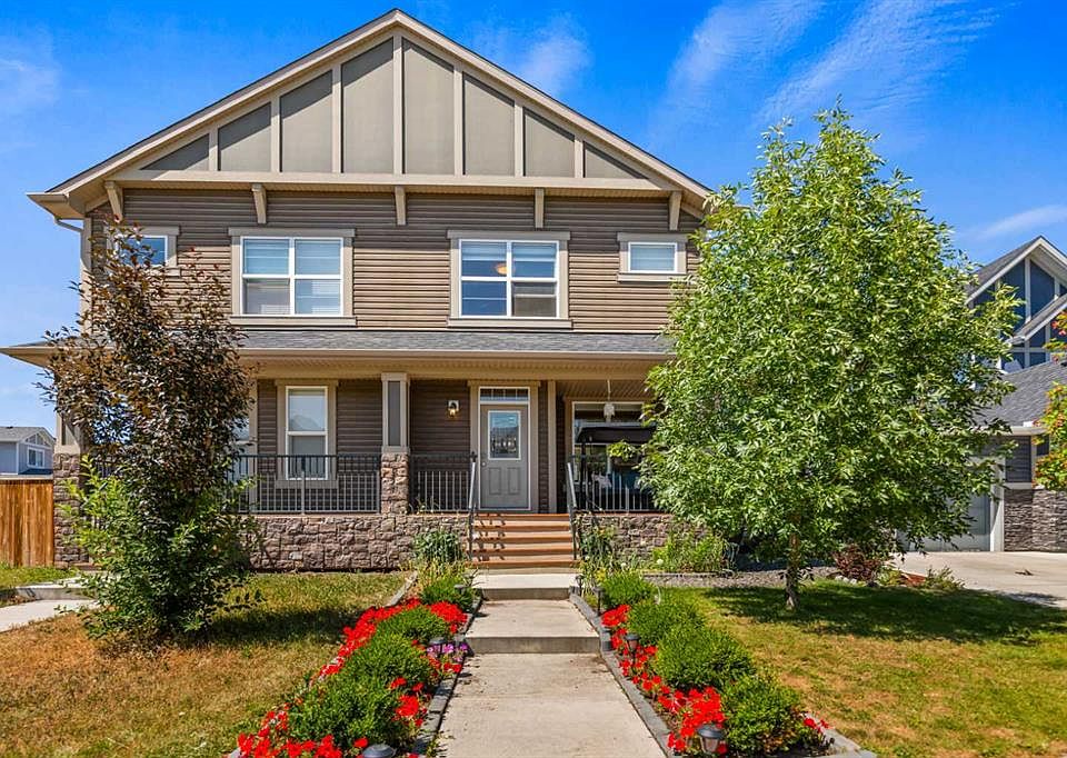 1st image of 80 Legacy Glen Row SE