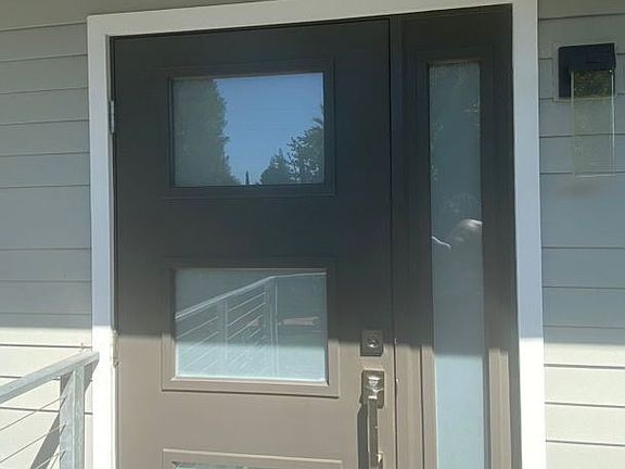 3rd image of 301 Lacour Way #B