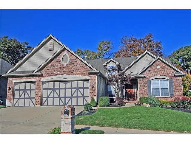 1583 Heritage Valley Dr photo 1