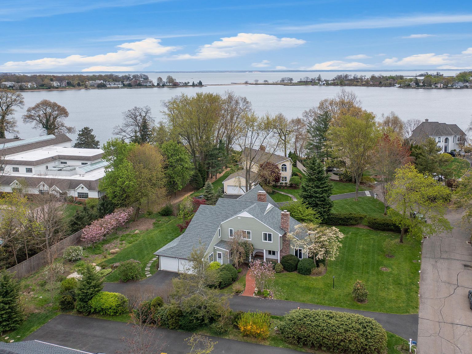 6 Weeds Lndg, Darien, CT 06820 Zillow