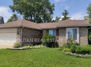 32380 Brown St, Garden City, MI 48135
