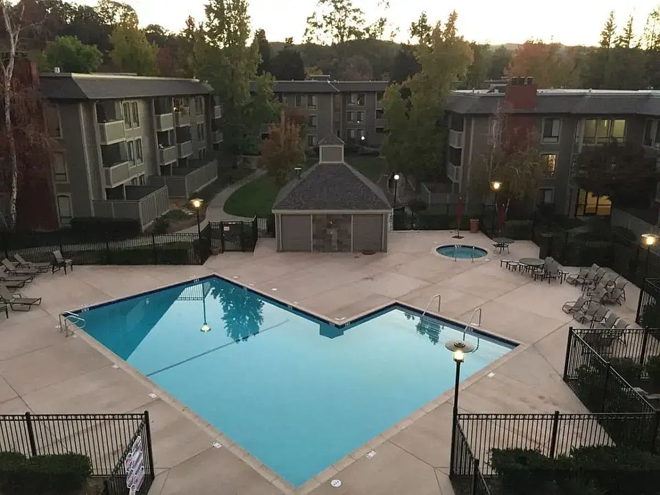 1st image of 620 Center Ave #213B