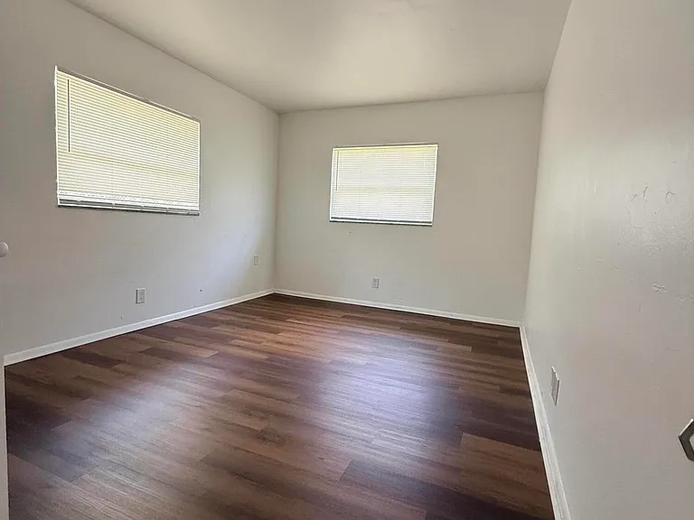 4001 NW 31st Ave #4 — Photo 14