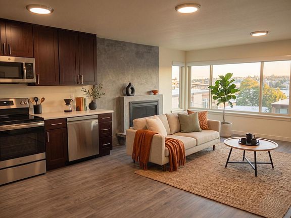 3rd image of 2465 Dexter Ave N #301
