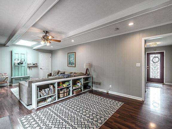 3rd image of 7617 Wesleyan Pl
