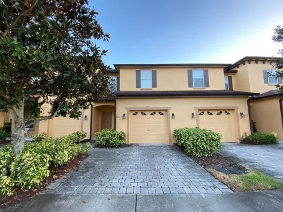 1st image of 3121 Retreat View Cir