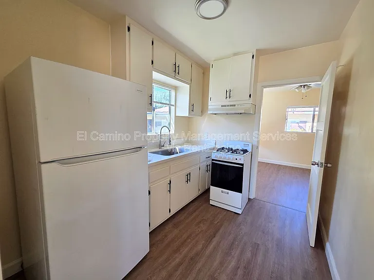 4013 E Live Oak St — Photo 6