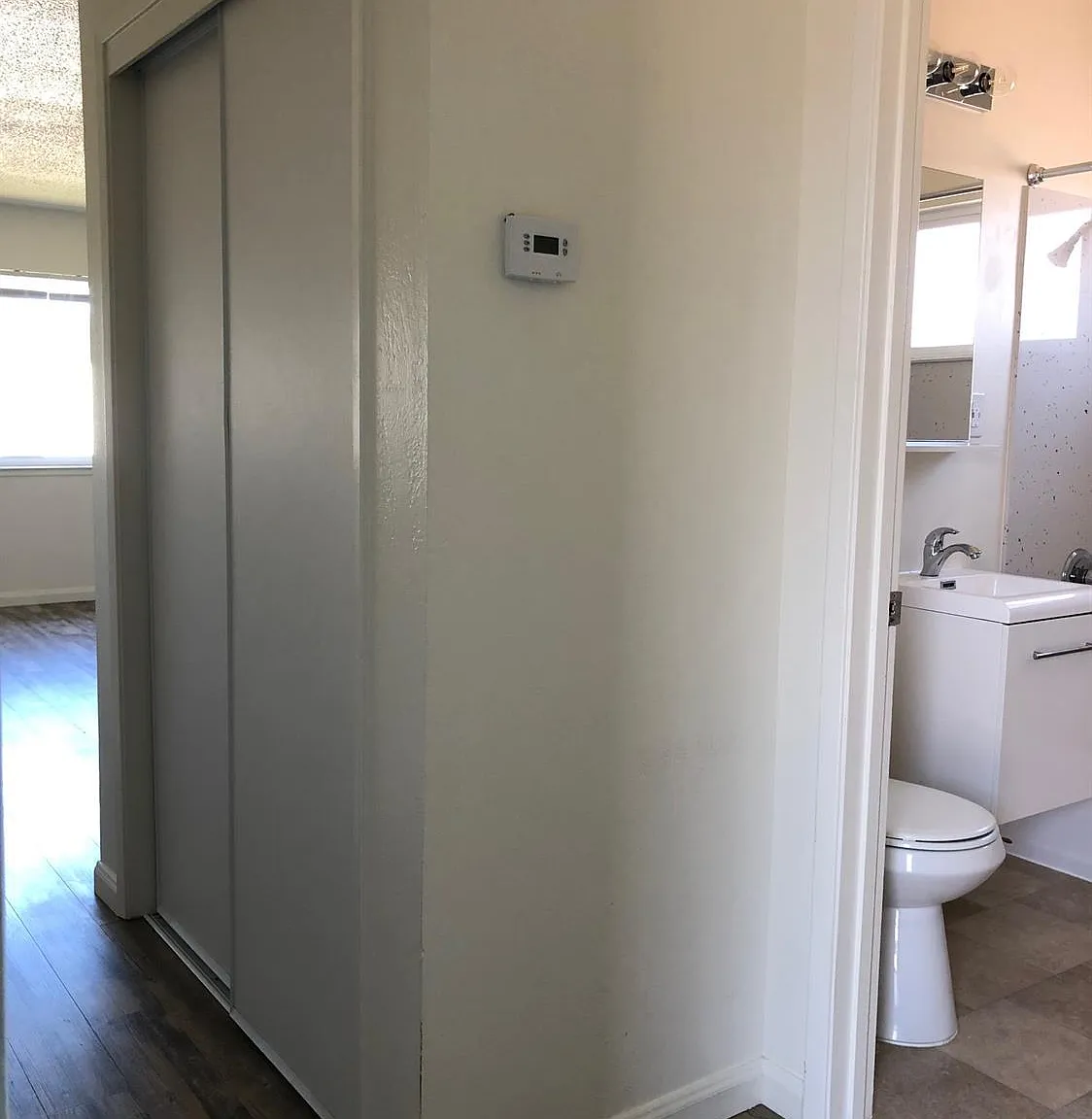 Studio, 1.0 bath, 350 sqft, $2,000 — Photo 3