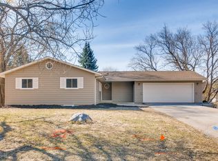 4000 Glendale Dr, Excelsior, MN 55331