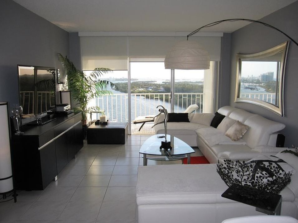 1st image of 120 Bayview Dr #1812